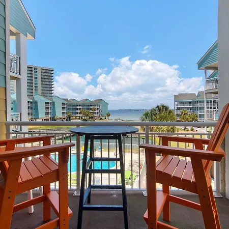 Baywatch G5 Villa